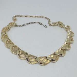 * vintage Schrager gold tone choker necklace 16"